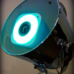 AWOX - Ampoule LED musicale connectée StriimLIGHT Color